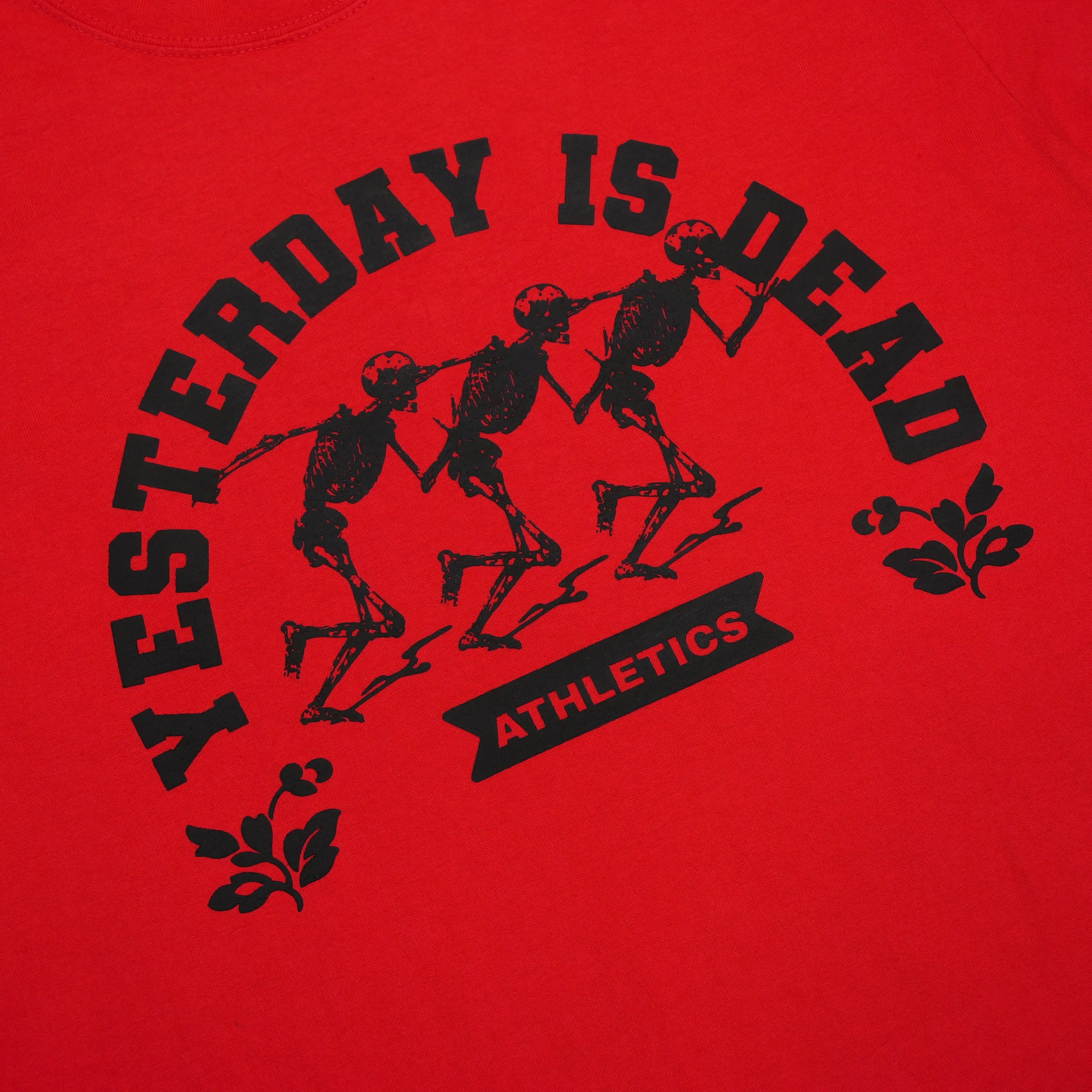 ATHLETICS TEE RED