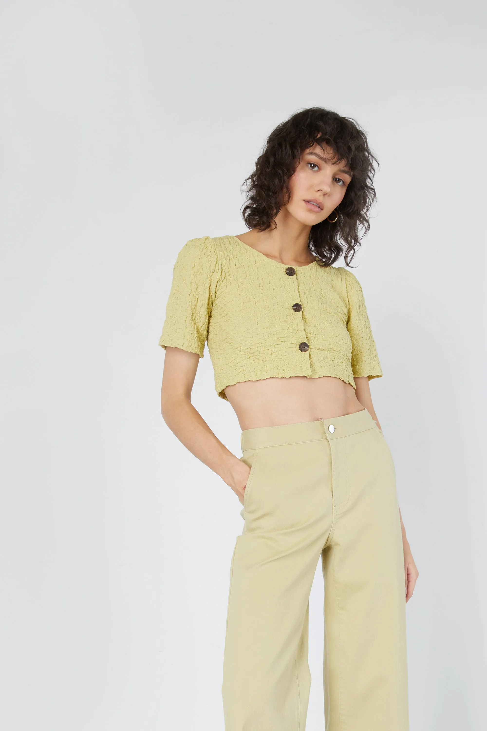 CROPPED BUTTON FRONT TOP