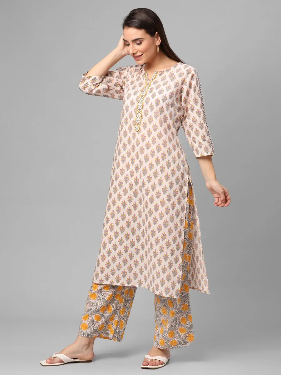 Off White Floral Printed Kurta With Comfort Pant